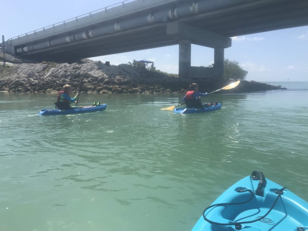Paddling to the bridge towards Indian Key