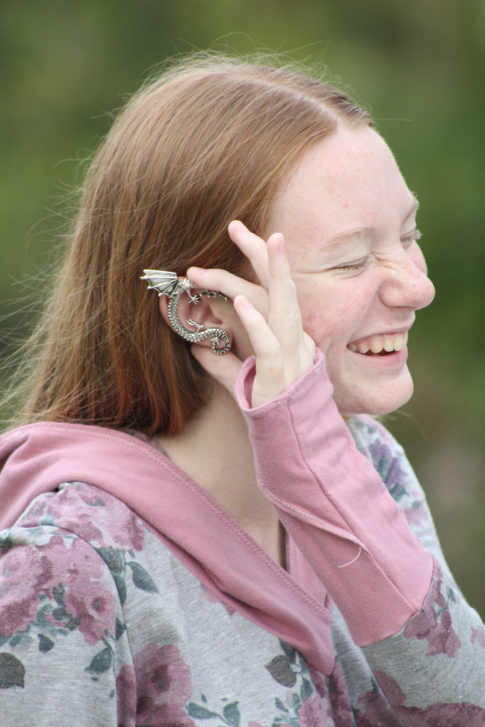 Thumb Cuff Dragon Ear
